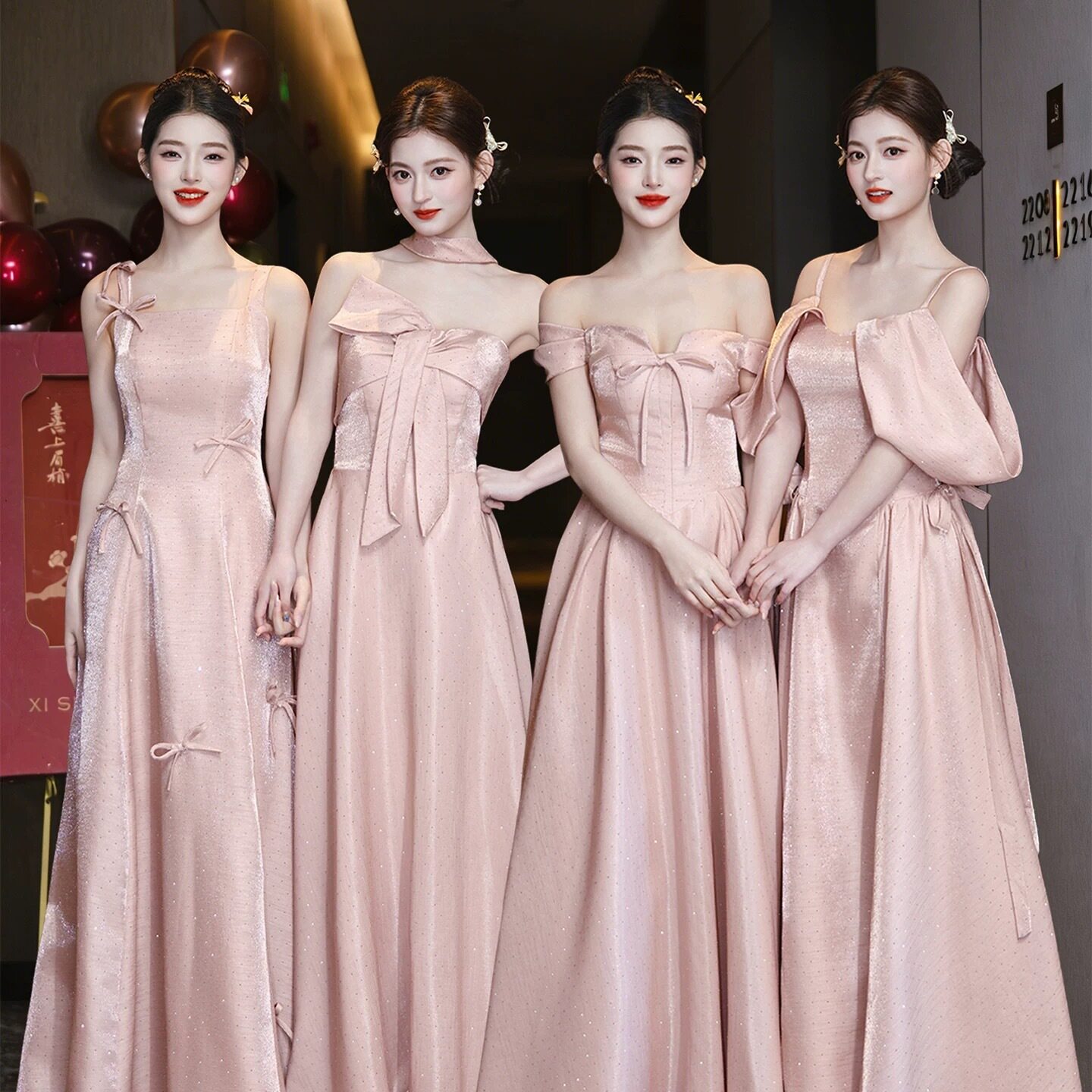 高级小众粉色姐妹团伴娘礼服租赁图片