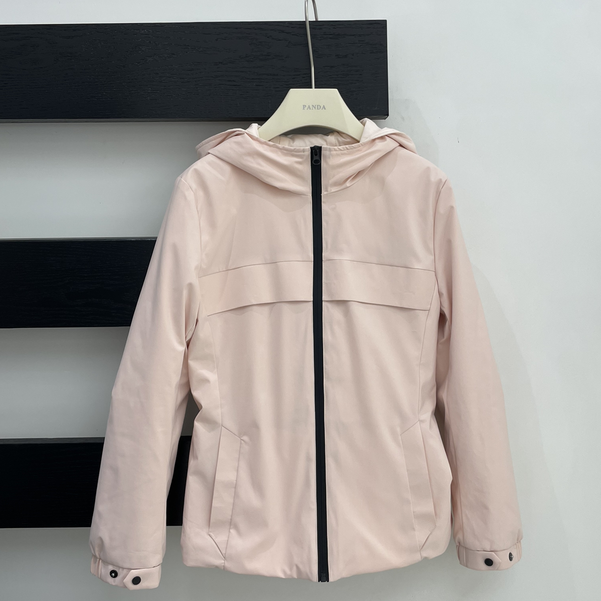 后背收腰五防面料保暖羽绒服外套