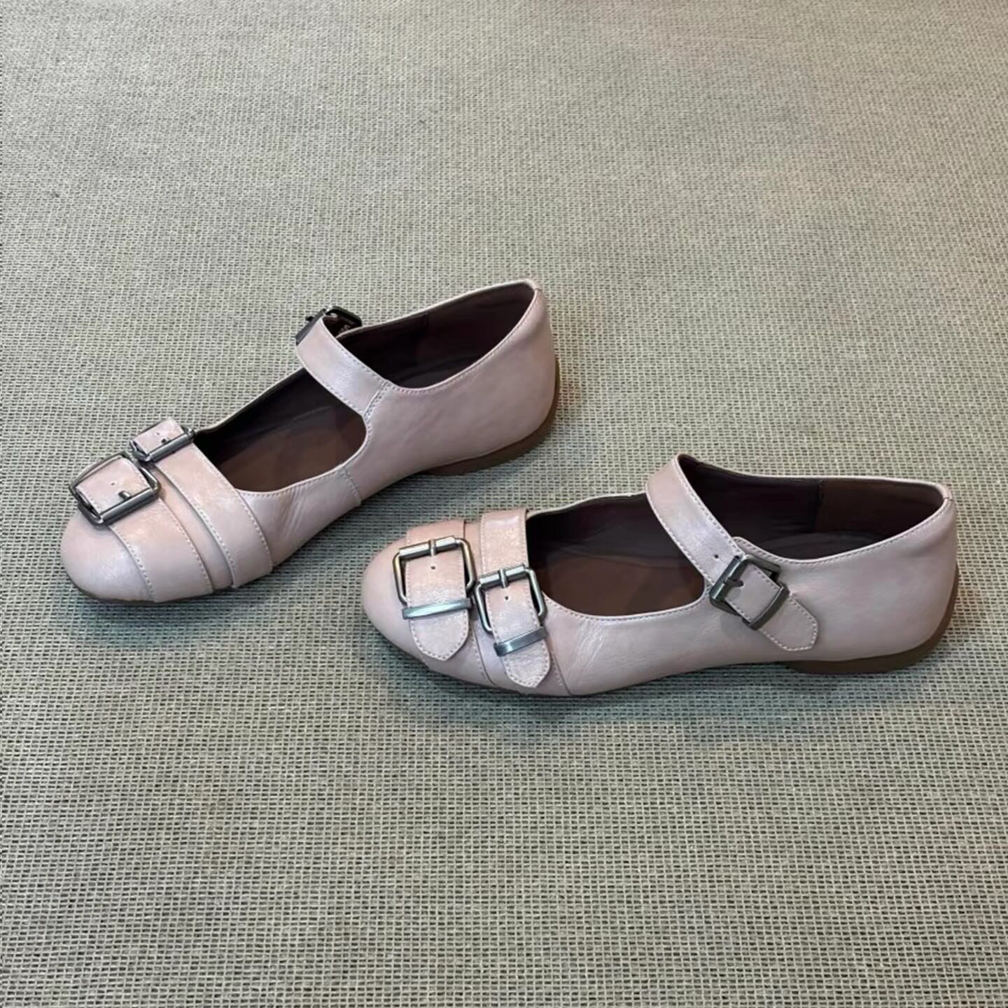 JW stylish 复古做旧圆头平底牛皮单鞋女 浅口一字带玛丽珍小皮鞋