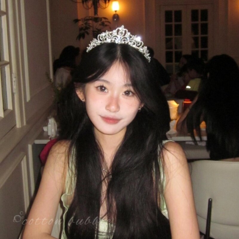 公主生日水晶皇冠女芭比女神锆石王冠十八岁成人礼高级感发箍头饰