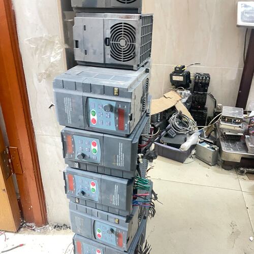 LC变频器HLC80-1R5G/2R2P-4HLC80-0R75G/1R5P-4HLC80-2R2G/4R0P-4