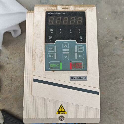 议价变频器EM6304R03B380VEM6304R02B380VEM6304R04B380V