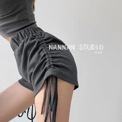 Solid color drawstring pleated shorts 纯色抽绳褶皱高腰短裤女