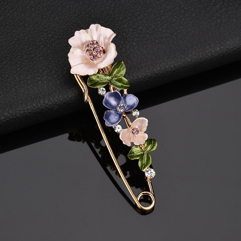 Elegant Pin Rhinestone Jewelry 3 Colors Flower Enamel在类目 饰品/流行首饰/时尚饰品新, 胸针中 - 来自Buy2taobao.com提供专业的淘宝代购服务