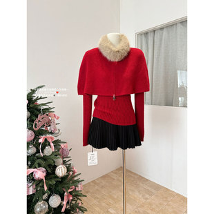 新年穿搭套装双拉链可拆毛领斗篷披肩毛衣女冬季红色针织衫三件套