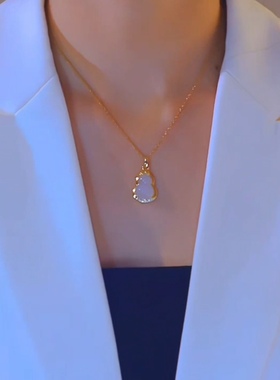 钛钢项链轻奢时尚白色小葫芦项链女不掉色百搭小众设计锁骨链中式