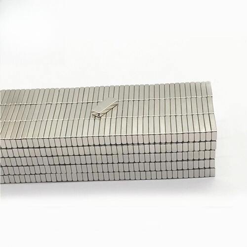 强磁方形10x42/3mm汽车窗帘磁铁