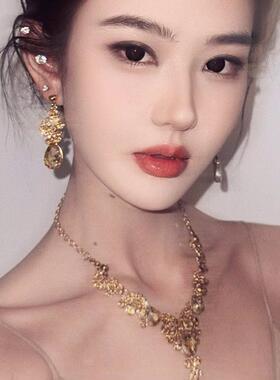 轻奢贵气感香槟色镶钻项链耳环套装2025新款女新娘礼服锁骨链配饰