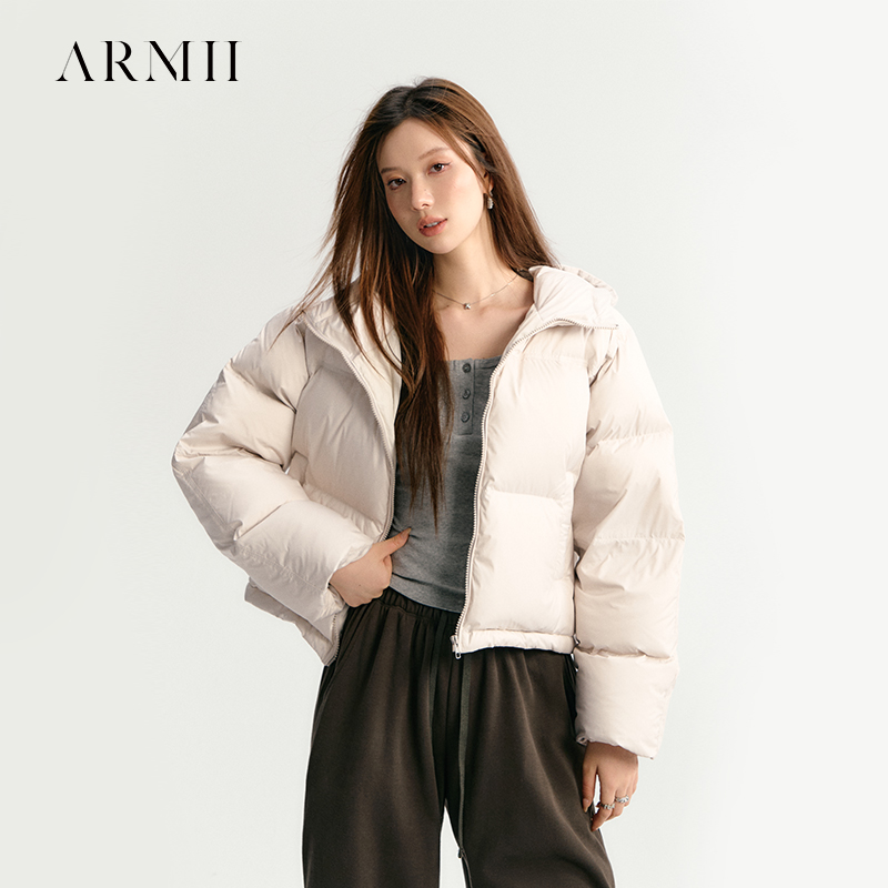 加厚显高短款女士连帽羽绒服