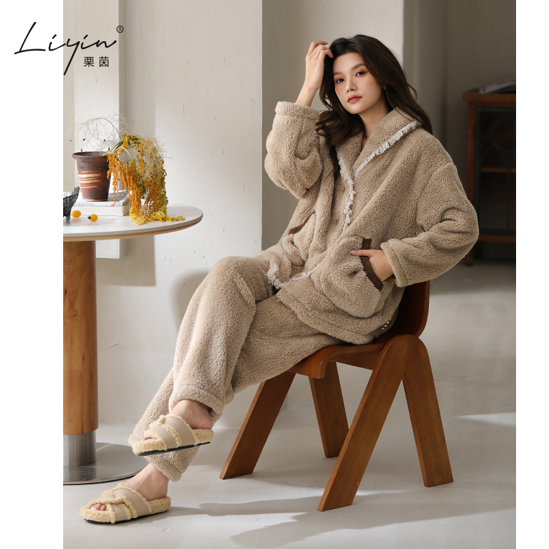 珊瑚绒睡衣女冬季加厚加绒2025年新款高级感秋冬舒棉绒家居服套装