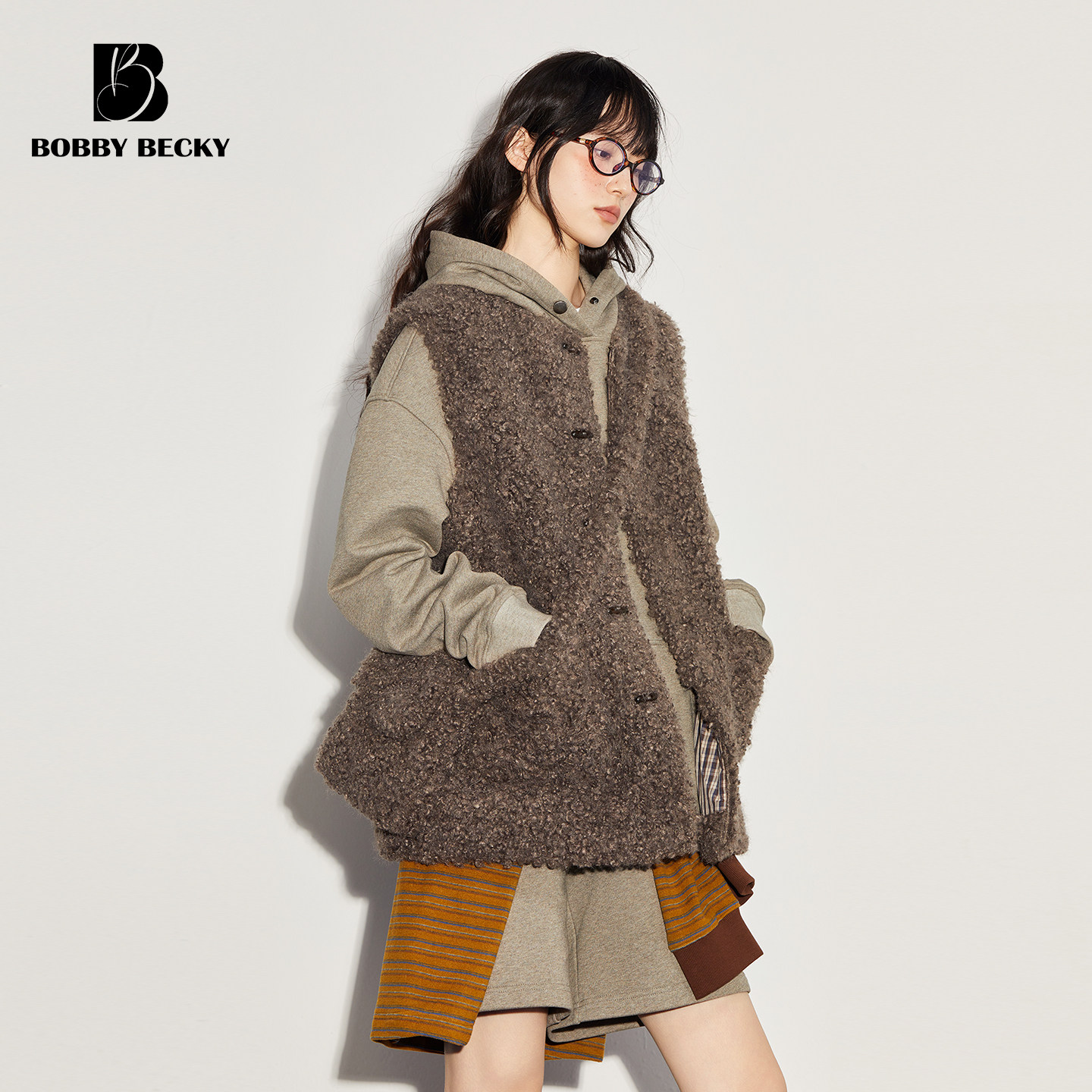 BobbyBecky复古慵懒仿羊羔绒圆领保暖马甲背心斜挎包包,女装/女士精品,马夹,淘宝优惠券,粉丝福利购,淘宝优惠卷