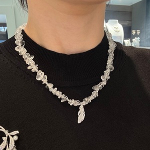 水晶羽毛项链女高级感送女友礼物