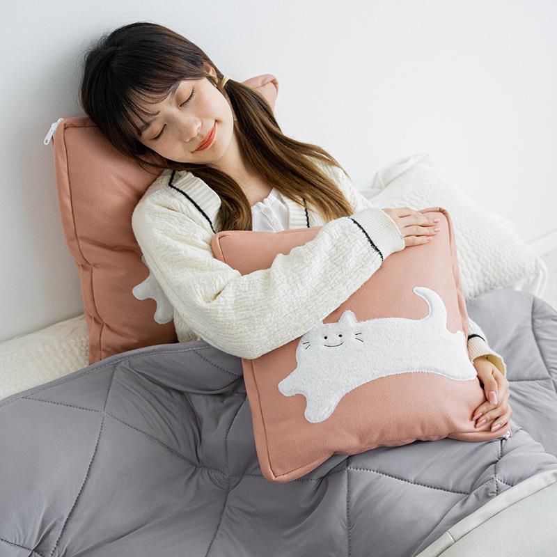 BK9K科技布抱枕被子两用办公室午睡毯子车载折叠二合一枕头车