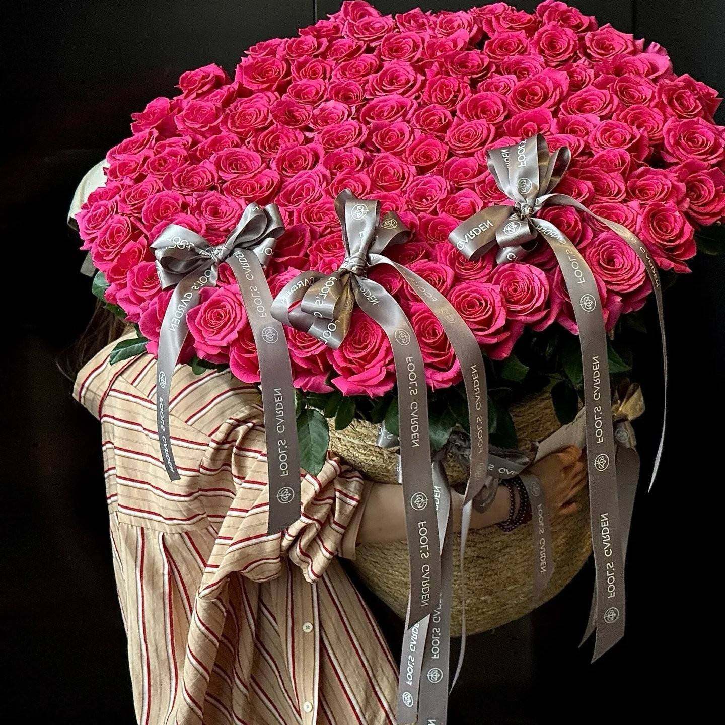 熊抱弗洛伊德玫瑰生日花束巨型抱抱桶鲜花同城速递北京上海深圳店,鲜花速递/花卉仿真/绿植园艺,鲜花速递(同城),淘宝优惠券,粉丝福利购,淘宝优惠卷