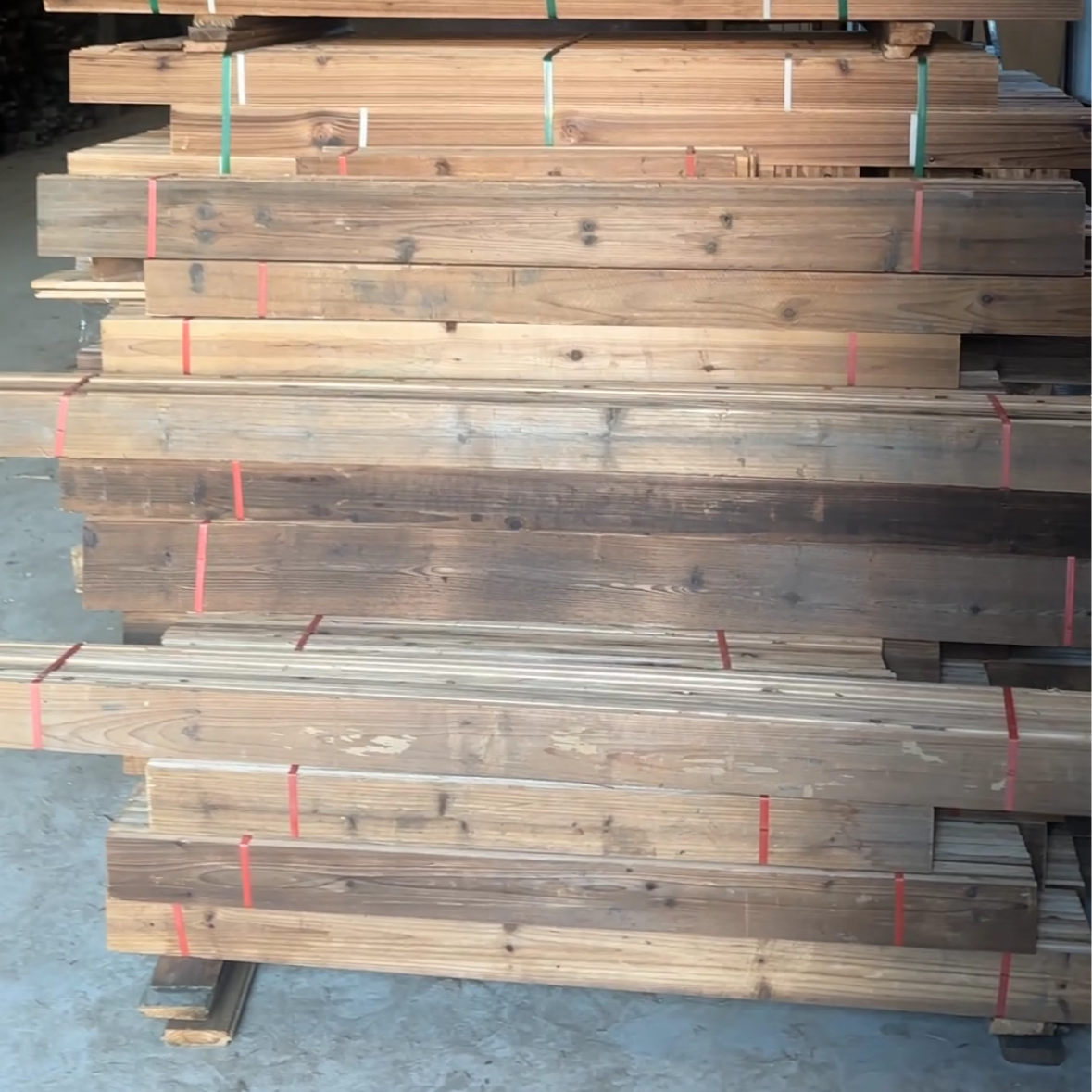 【新品】老杉木碳纹板做旧老木板仿旧碳化拉丝处理护墙老地板民宿,基础建材,原木板/实木板,淘宝优惠券,粉丝福利购,淘宝优惠卷