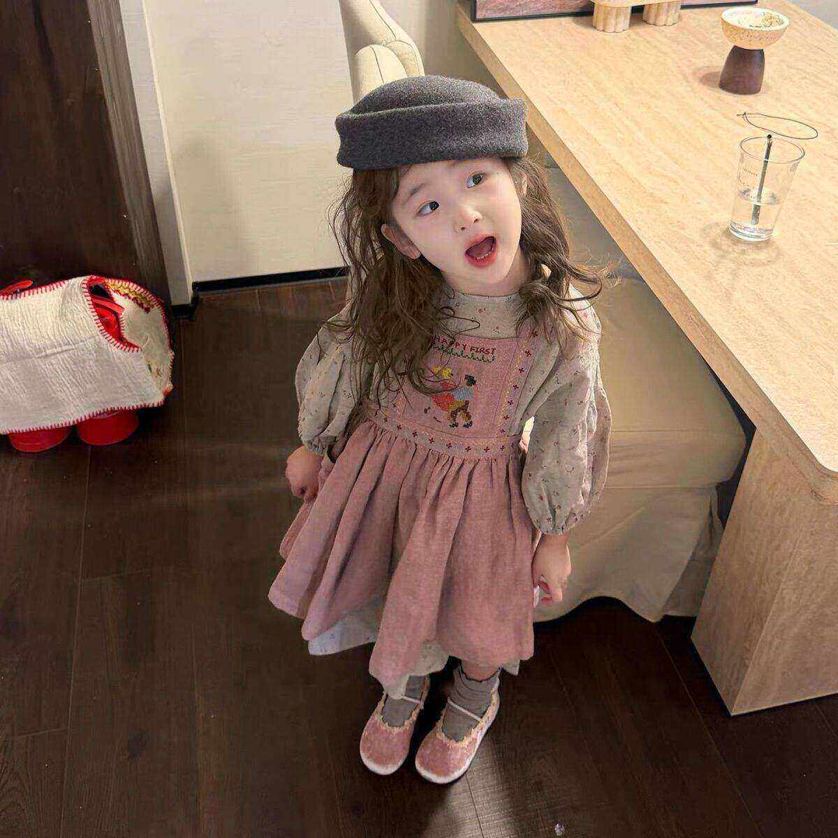 女童宝宝连衣裙套装2026春秋新款儿童洋气长袖裙子碎花公主裙韩版