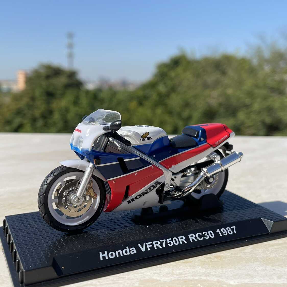 VFR750经典124摩托车模型