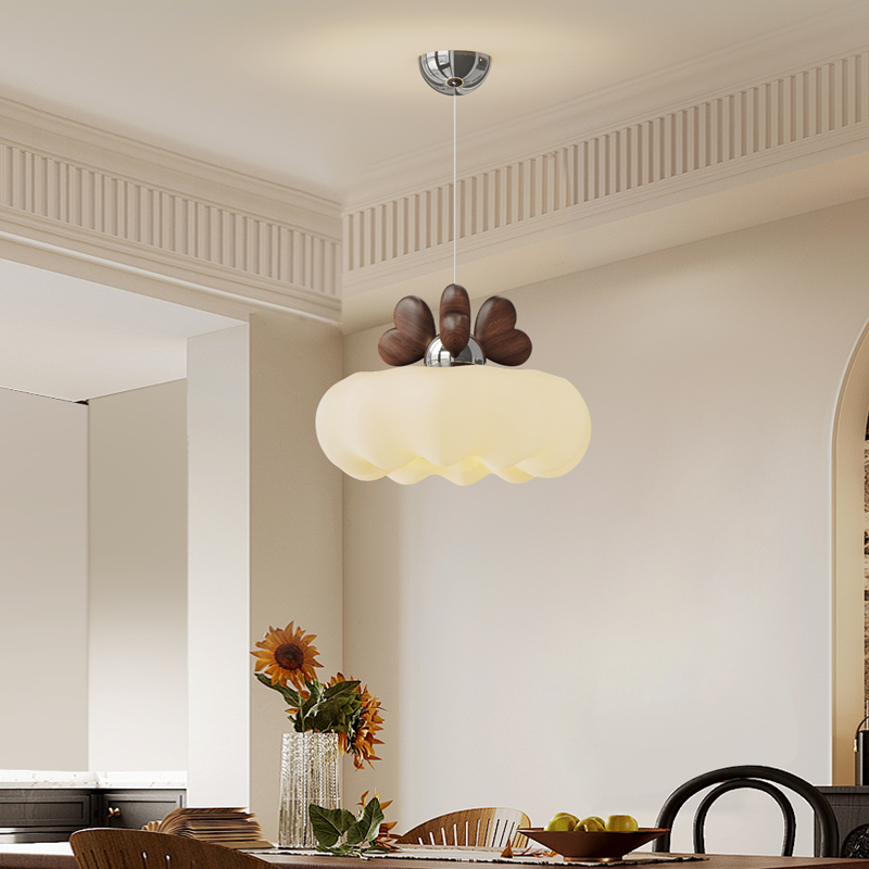 法式奶油风卧室吊灯中古书房主卧吸顶灯2025新款爱心南瓜儿童房灯