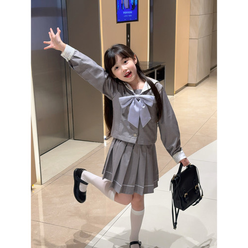 可爱风女童学院风套装jk