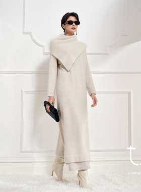 TU女装 苏尔微光 牦牛绒拉绒针织连衣裙不规则领设计感宽松长裙子