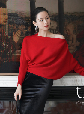 明星同款 TU女装红色羊毛针织衫26春新款斜肩型毛衣新年穿搭上衣