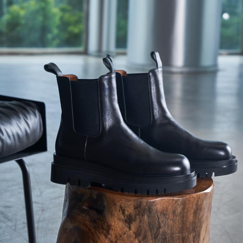 真皮厚底短靴LILYMOON