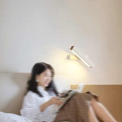 奶油风床头目木壁灯 卧室简约现代led创意可旋转客厅过道墙壁灯具