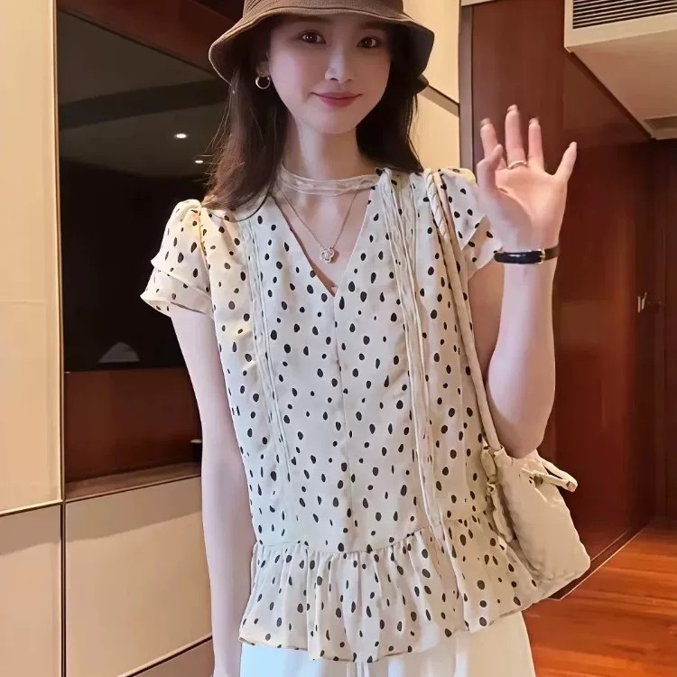 法式复古v领荷叶边短袖衬衫女款图片
