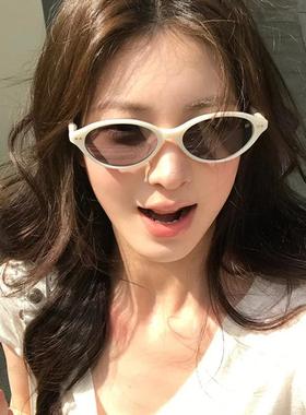 2025新款太阳眼镜白色镜框防晒抗UV小脸高级感潮茶片海边太阳眼镜