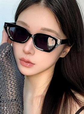 2025新款覆古太阳眼镜旅游拍照女高级感显脸小抗UV方圆脸潮太阳眼