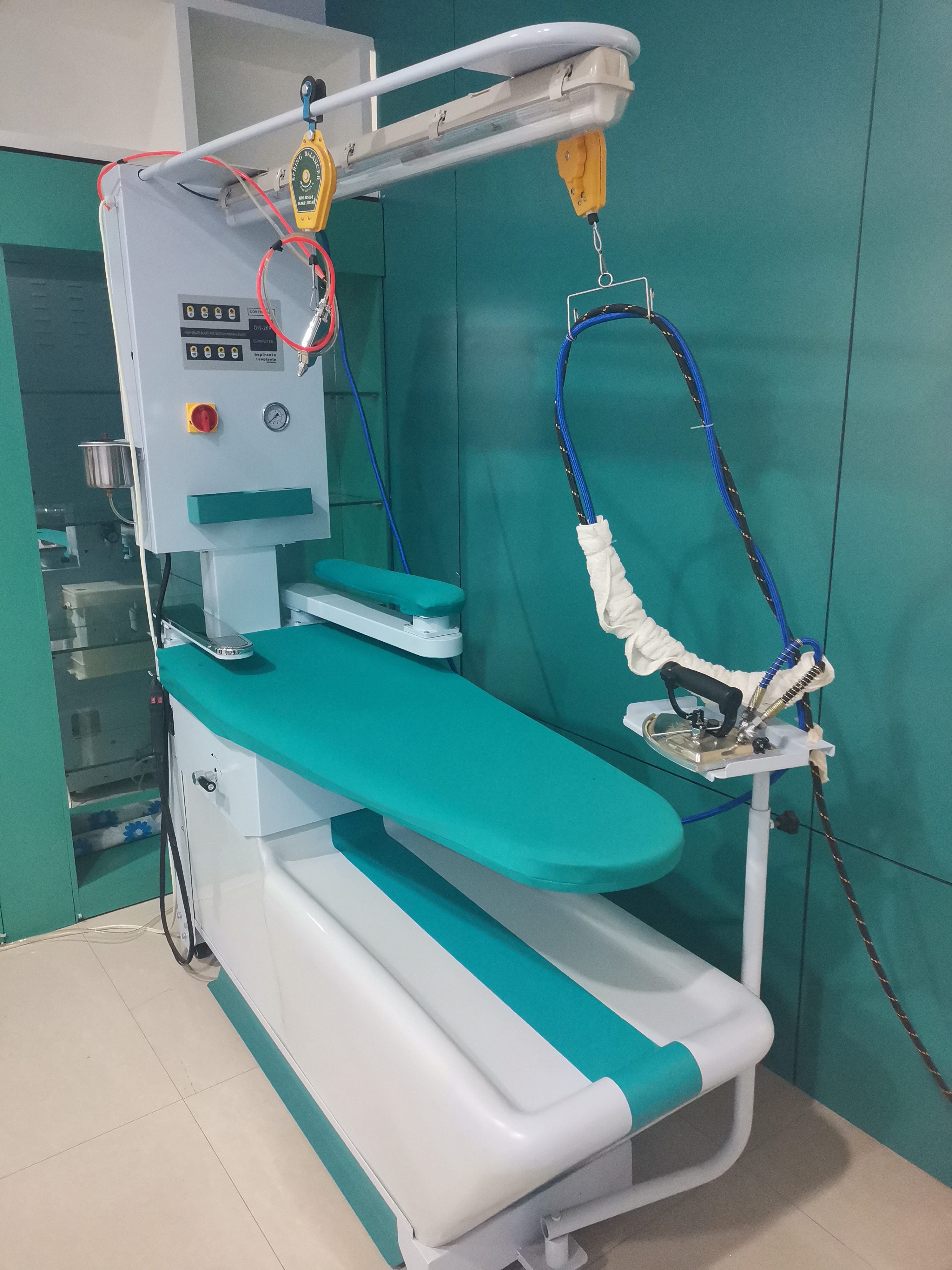 干洗店豪华吸鼓风熨烫台多功能熨烫机洗衣店吸风鼓风去渍熨烫设备