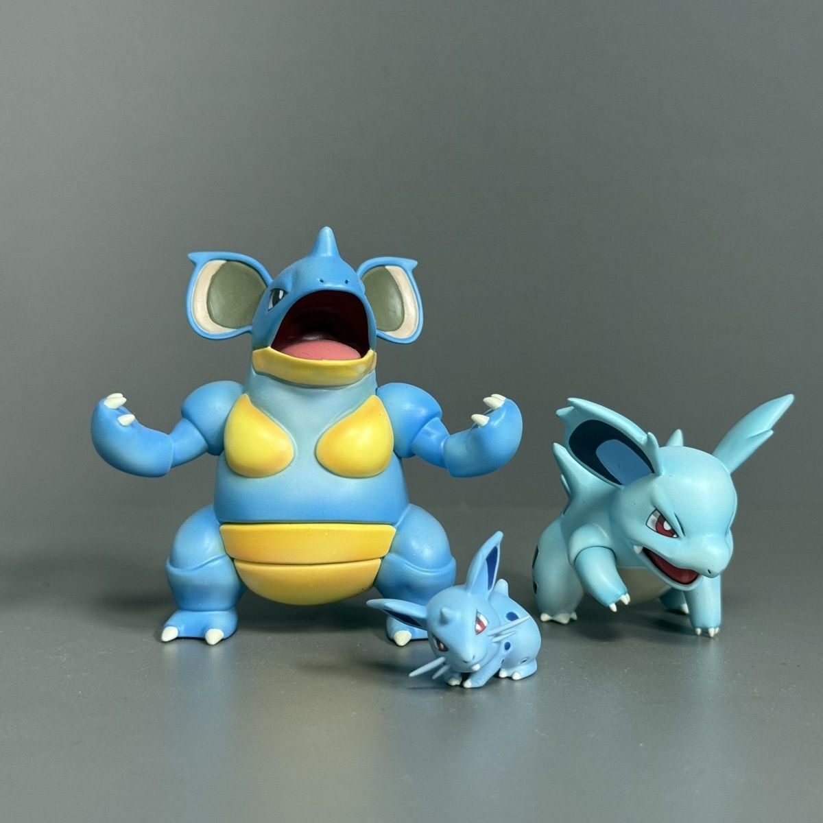 神奇小精灵 宝贝尼多王 尼多后比例地区世界手办进化摆件玩具礼物