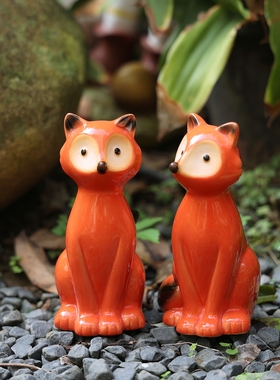 创意陶瓷釉面可爱卡通红狐狸摆件