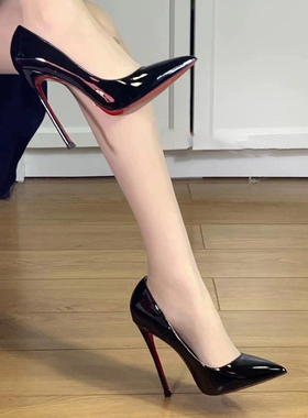 红底高跟鞋女黑色漆皮性感细跟尖头网红小众气质名媛大码小码职业