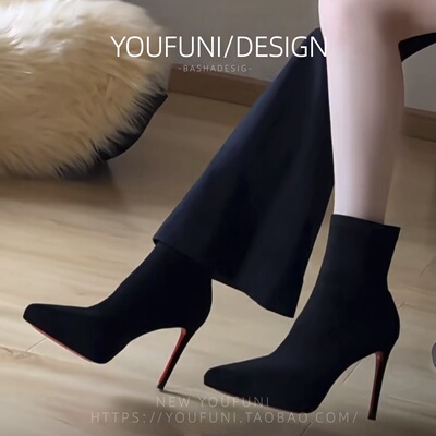 红底细跟短靴女2026秋冬新款尖头黑色百搭绒面高跟瘦瘦靴弹力袜靴