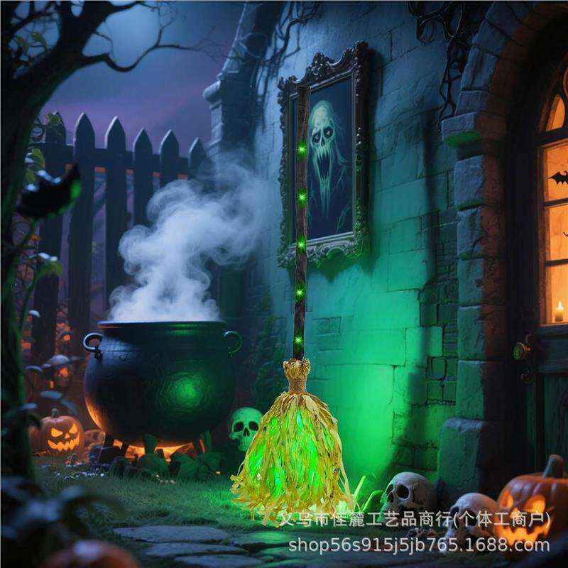亚马逊创新潮流款造型新款热销奇趣万圣节装饰动画灯魔法女巫扫帚