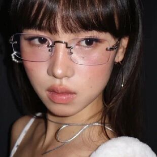 平光眼镜女辣妹Y2K金色御姐感纯欲风眼镜框架 银色无框直井怜同款