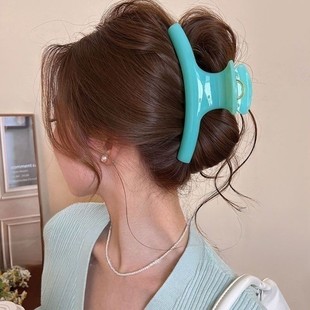 早春亚克力弧形抓夹女2025新款 高级感鲨鱼夹发夹后脑勺超大号发饰