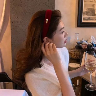 晚宴千金精致小香风金标发箍女宽边高颅顶洗脸头箍高级感丝绒发卡