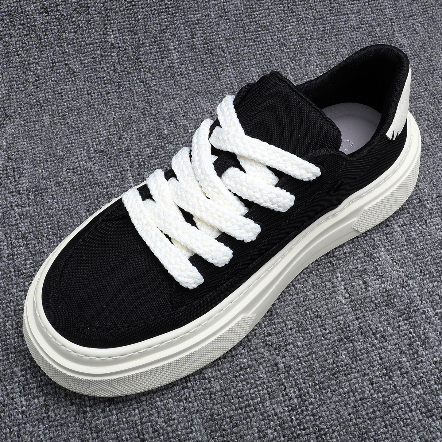 夏季帆布鞋男款2026新款韩版百搭透气休闲板鞋厚底增高轻便男单鞋