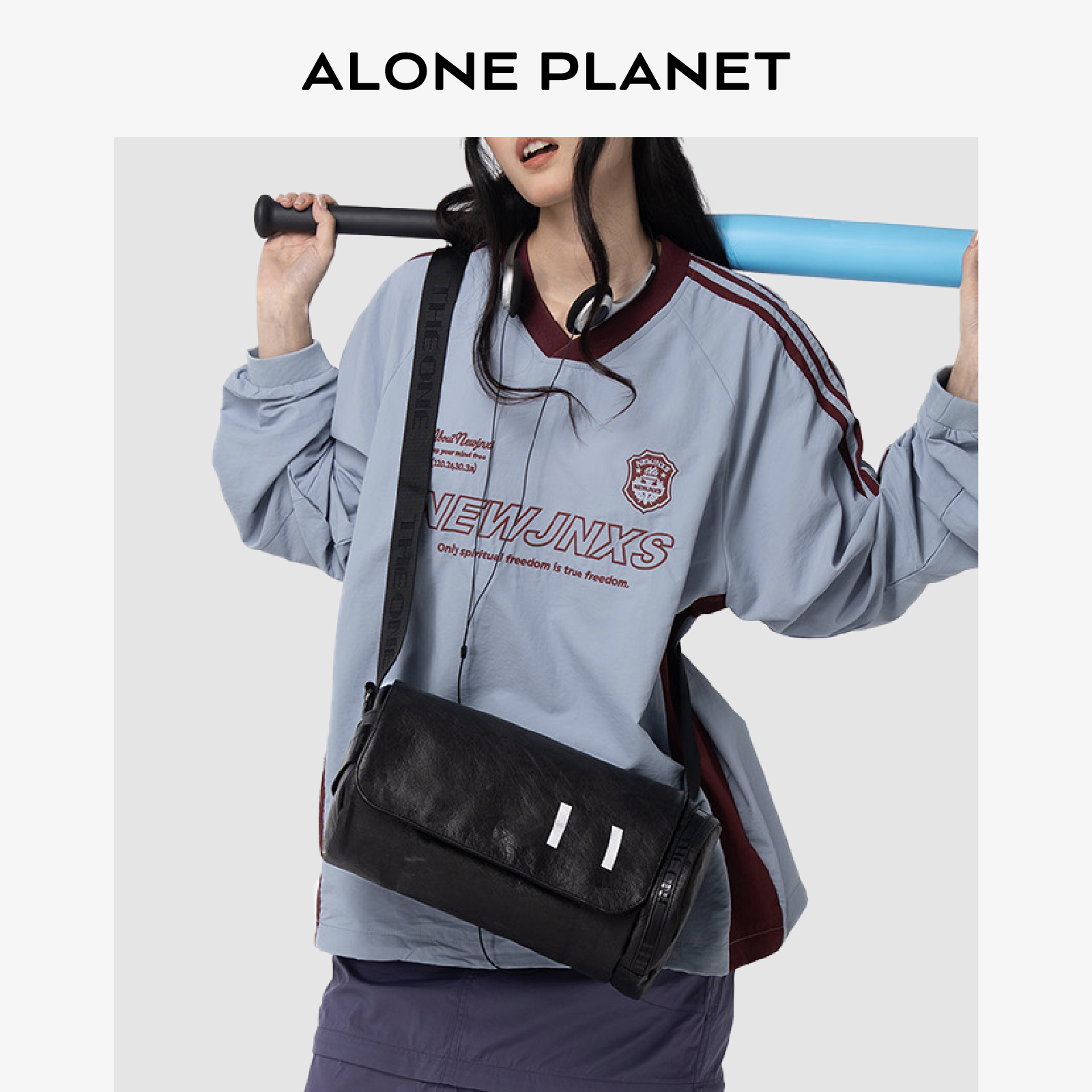 一个人的星球杜邦纸健身行李包