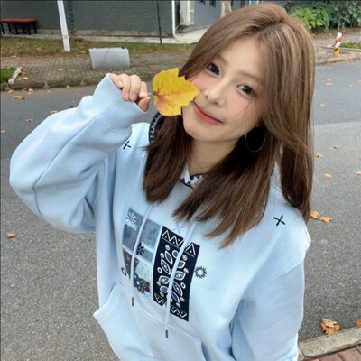 NST发芽计划刺绣连帽卫衣女2025新款学院风秋冬宽松加绒纯棉蓝色