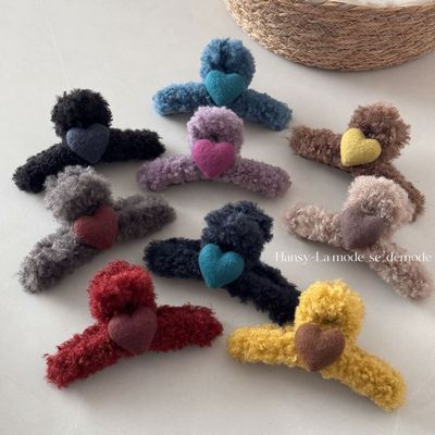 羊毛毡爱心发夹冬季毛绒抓夹高级感后脑勺夹大号发量多鲨鱼夹发饰