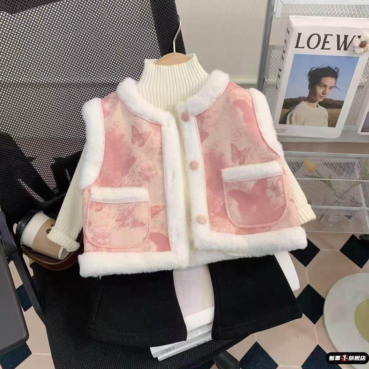 女童加绒马甲秋冬季2025新款宝宝冬款外穿中国风坎肩儿童冬装背心