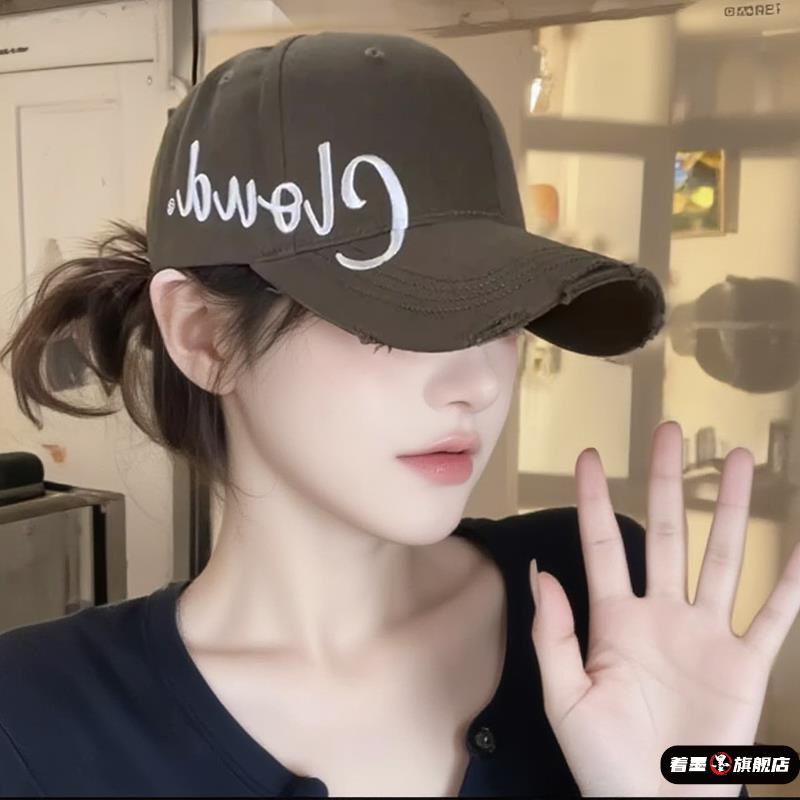 明星同款黑色棒球帽女2025新款加宽帽檐加深显脸小硬顶鸭舌帽