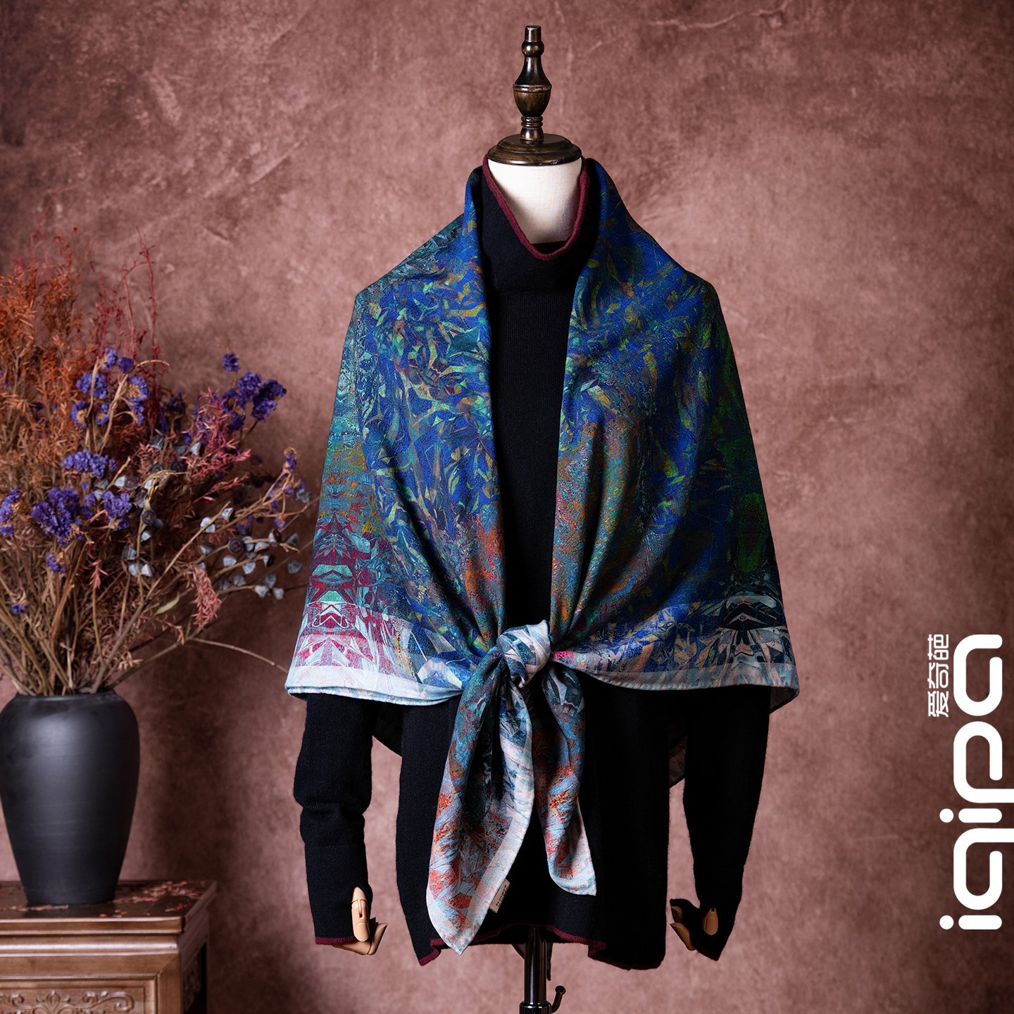 爱奇葩 设计师联名双面双色真丝羊毛大方巾月色花园丝毛围巾披肩