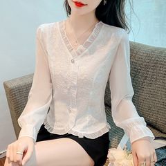 衬衫女2024秋装新款法式提花V领洋气设计感气质雪纺喇叭袖上衣潮