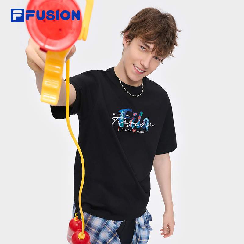 FILA FUSION斐乐潮牌情侣款针织短袖衫2025夏新款凉感宽松男女T恤-封面