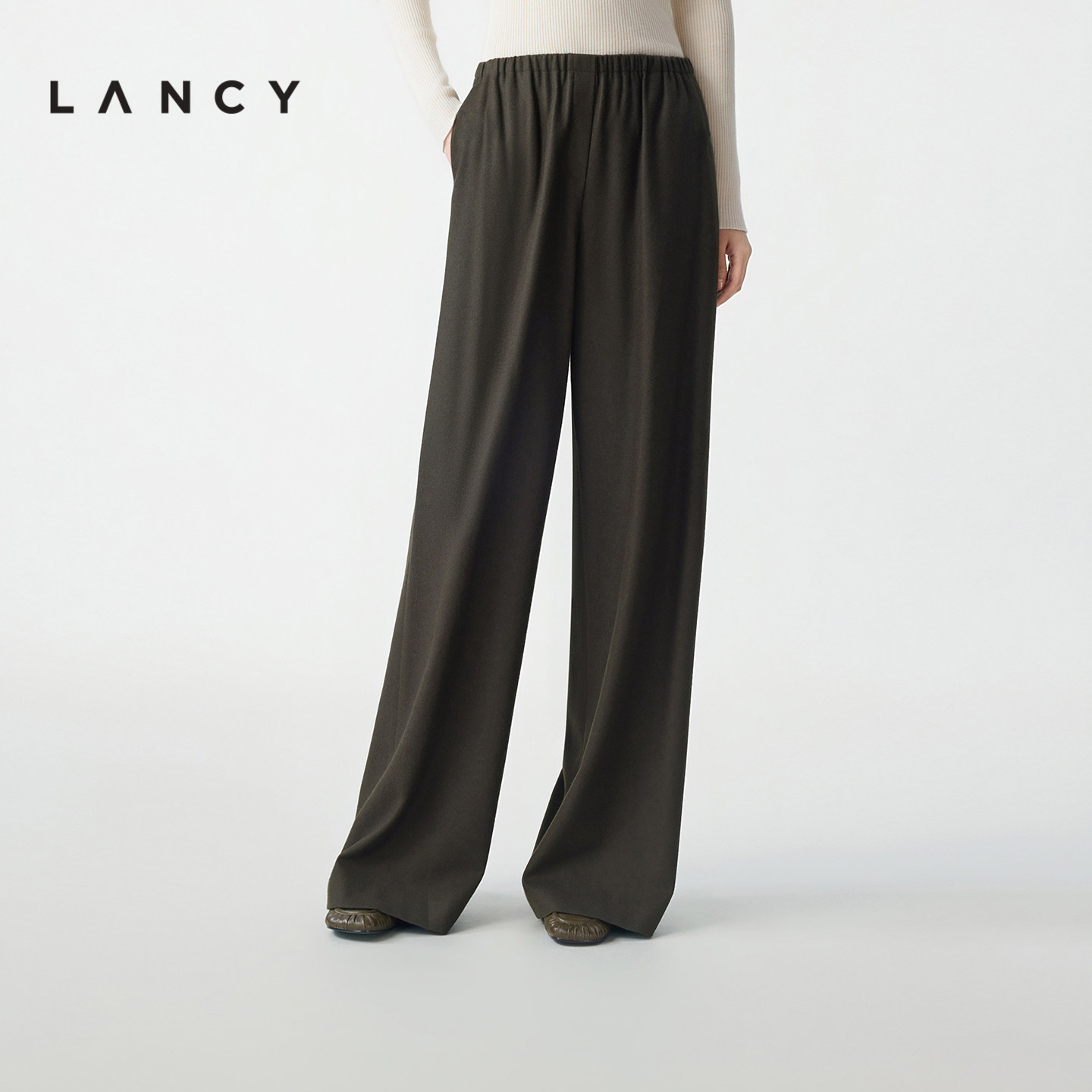 直筒版型 松紧腰头 立体剪裁