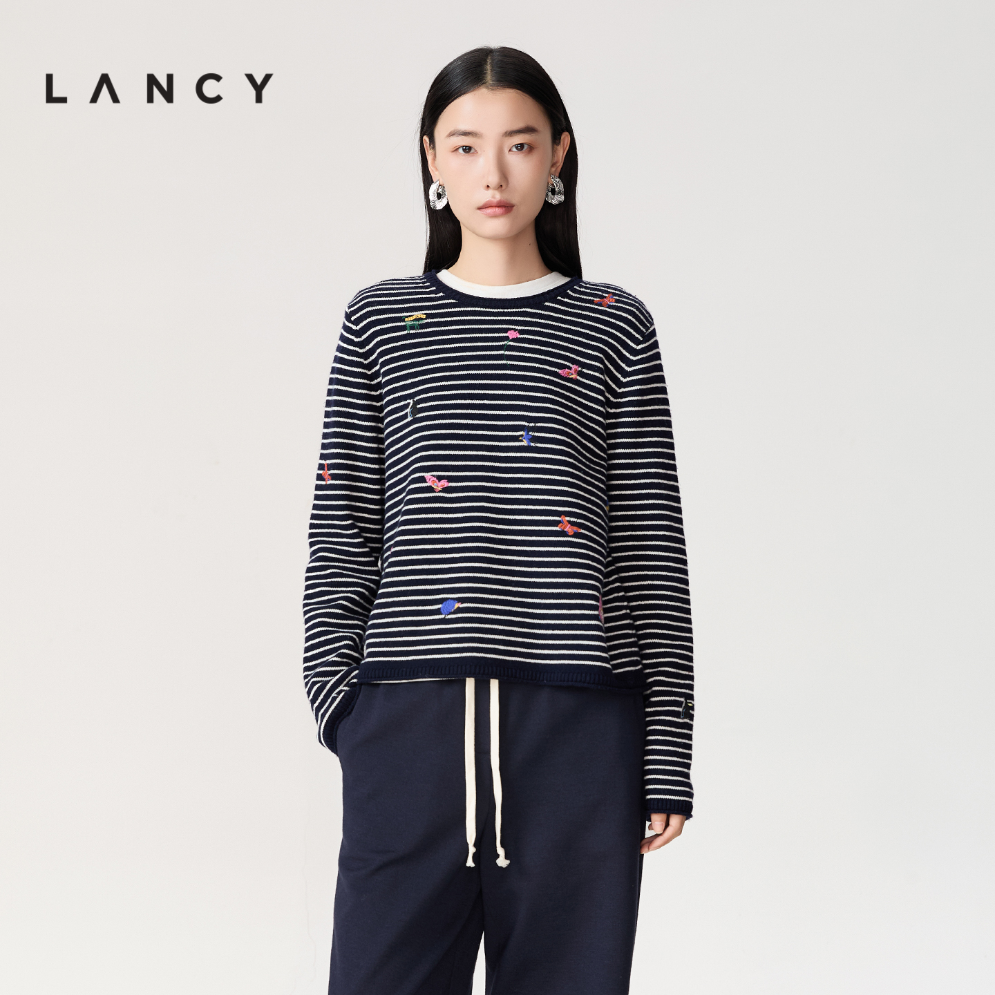 条纹设计 刺绣图案 春日灵感